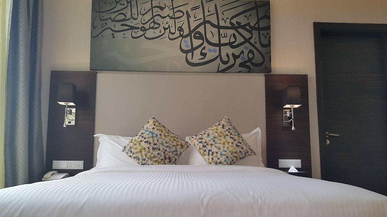 M Hotel Makkah By Millennium Mekka Exteriör bild A room at the hotel