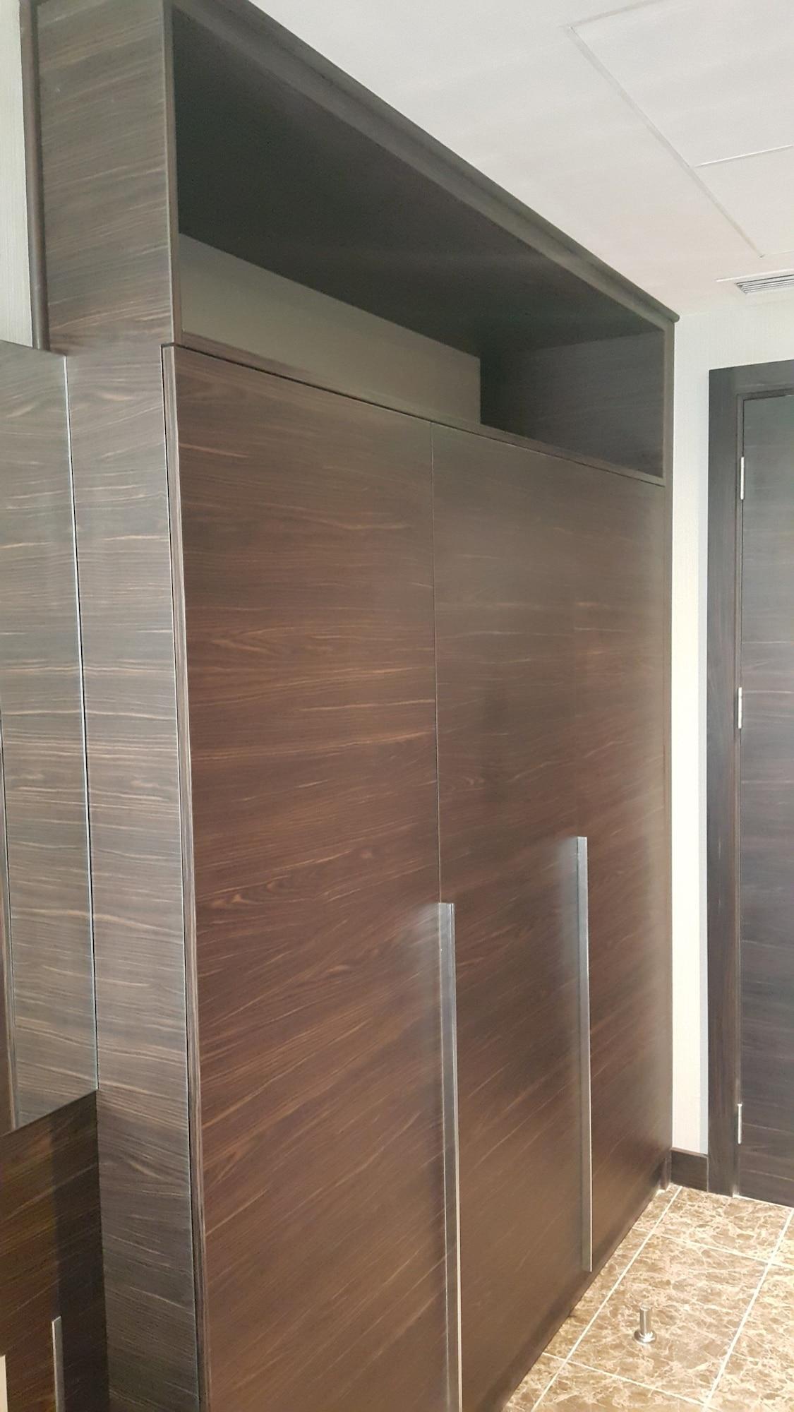 M Hotel Makkah By Millennium Mekka Exteriör bild A wall panel of the interior of a modern elevator