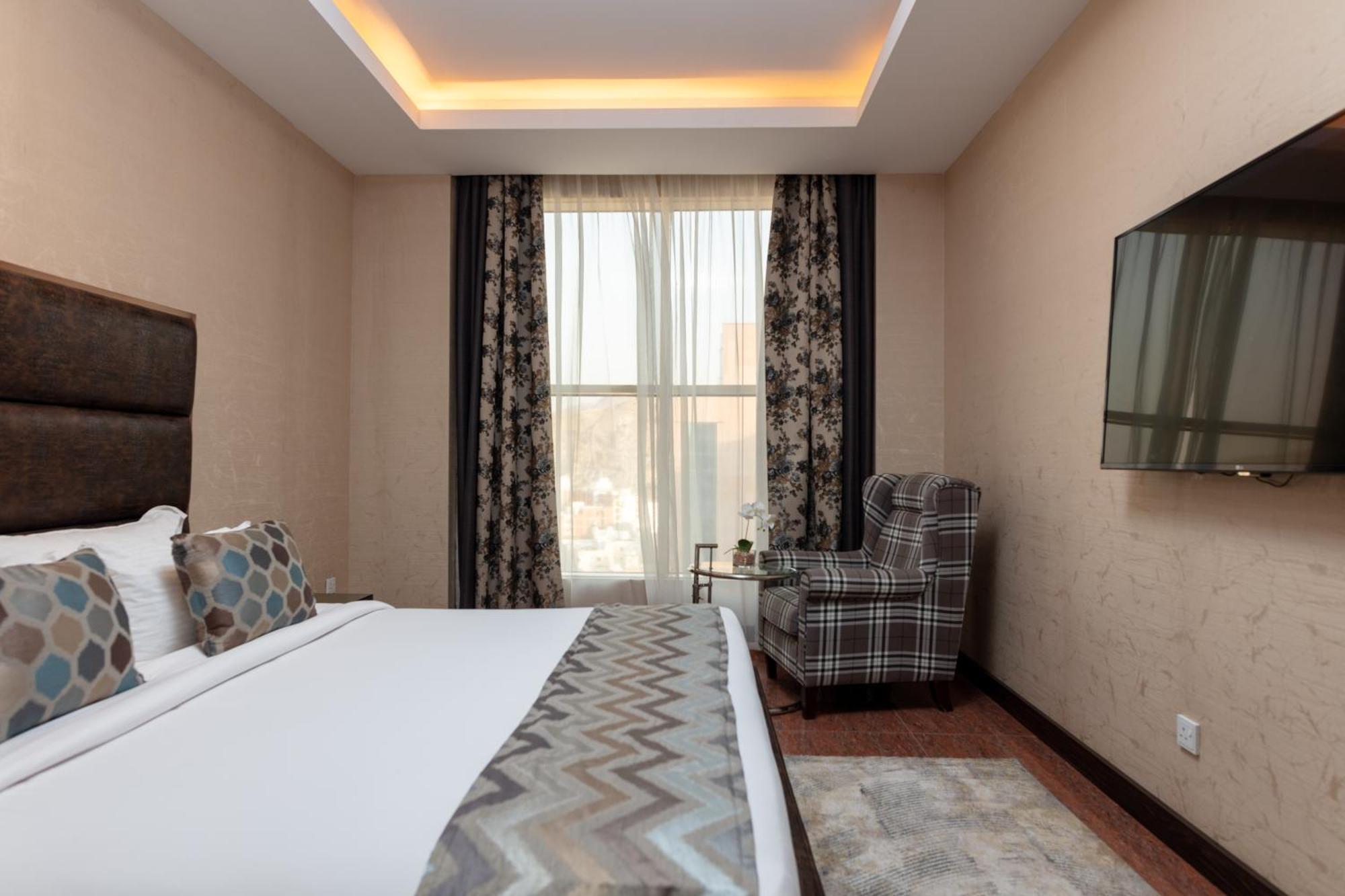 M Hotel Makkah By Millennium Mekka Exteriör bild A room at the hotel