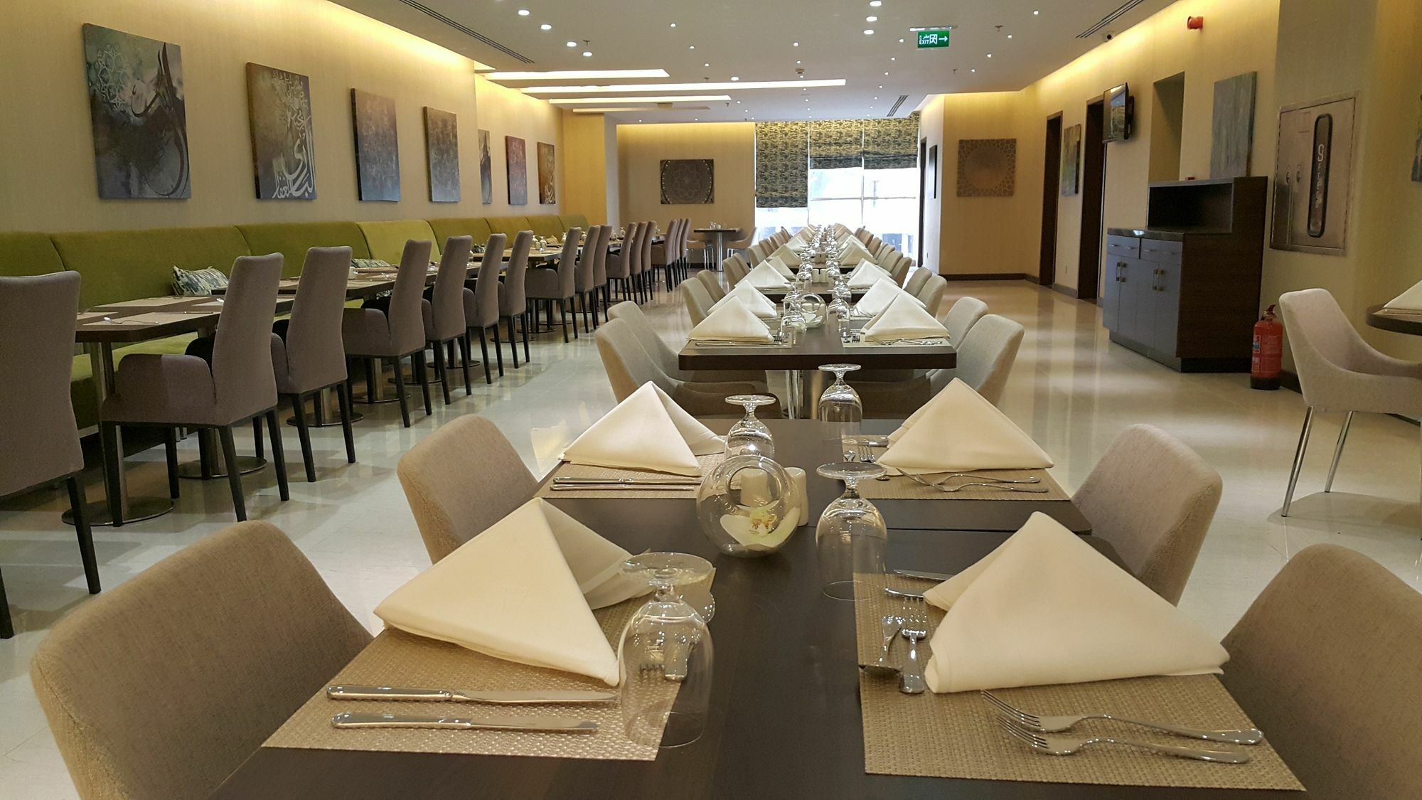 M Hotel Makkah By Millennium Mekka Exteriör bild The hotel's restaurant